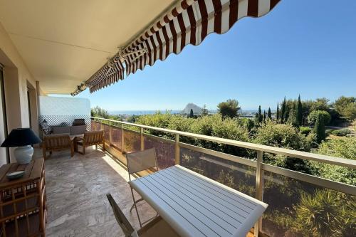 Bastide Giraud Casa | Beautiful 2-bedroom apartment with sea view - swimming pool - tennis court