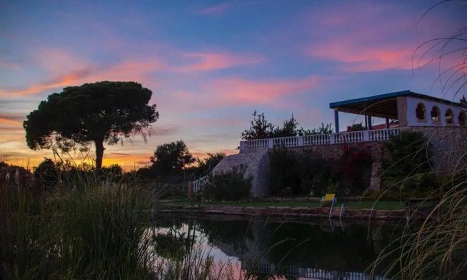 Estombar Casa | Beautiful 2-Bed House in Lagoa Torrinha, Algarve