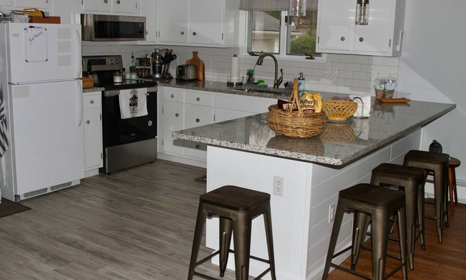 Lehman Casa | Beautiful 2 Bedroom House with Lake access near Rickett's Glen