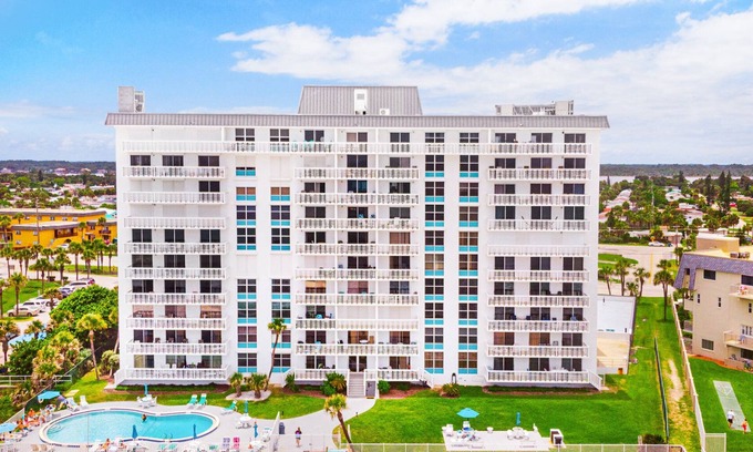 Glenwood Condominio | Beautiful 2-Bedroom/2 -Bath Condo direct beachfront Ormond Beach