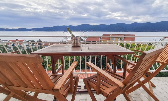 Viganj Apartamento | Apartments Klara / Sea-view 2-bedroom apartment Klara - Viganj