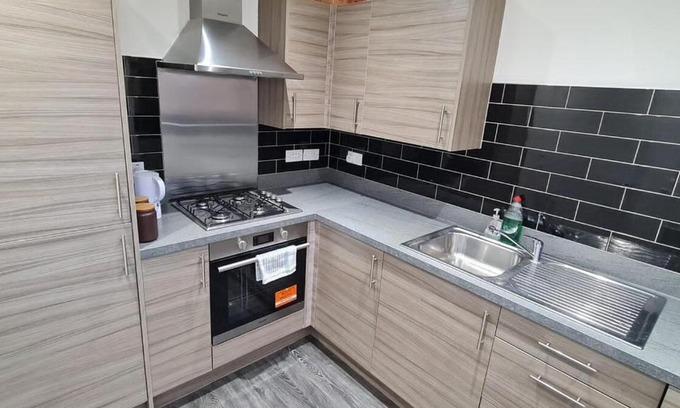 Muirhouse Casa | Beautiful 2 Bedroom House in Edinburgh