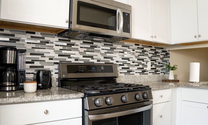 Marietta Casa | Beautiful 2 Bedroom Townhouse in Marietta