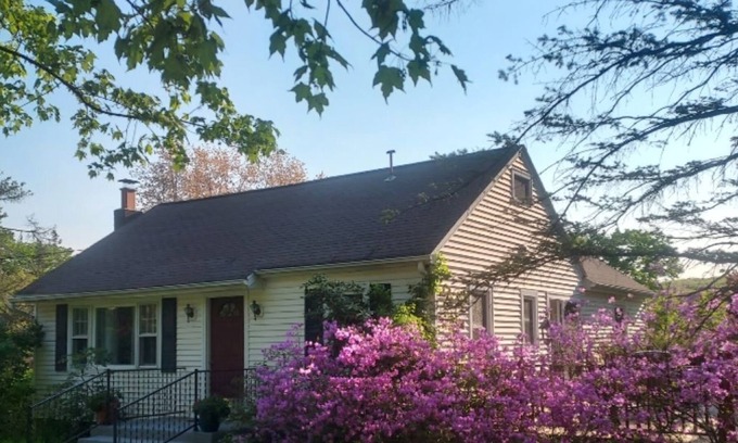 Cold Spring Casa | Beautiful 2 bedroom unit offered by Gina