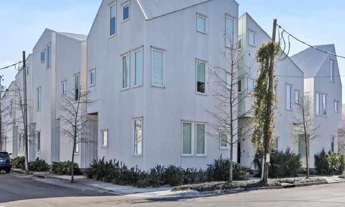 Little Woods Condominio | Beautiful 2 Br. Condo (366424) by Houzlet