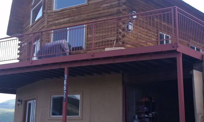 Collbran Casa | Hermosas 2700 SF Mountain Log Home-Snowmobiler paradise-fantistic vistas