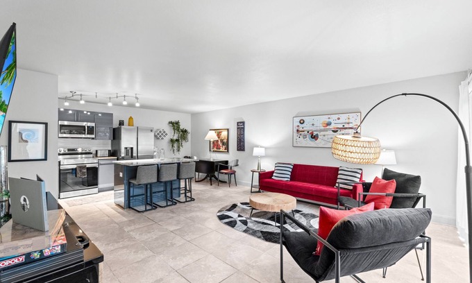 Southside Apartamento | Beautiful 2BR 1 Bath in West Palm Beach / 5 min to beach