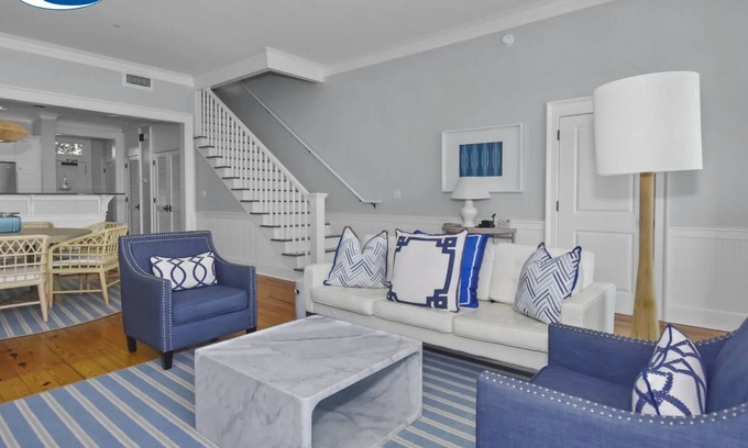 Beach District Condominio | Hermoso 2BR WaterColor condo * 6 WaterColor Blvd # 202 * Pasos para el Beach Club