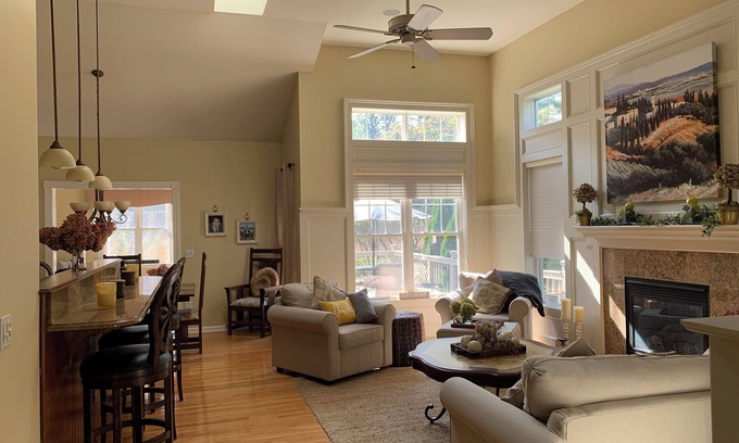 Saratoga Springs Casa | Beautiful 3 bedroom townhouse on a Golf Course, minutes to downtown Saratoga.