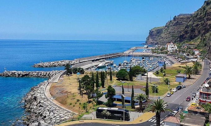 Arco da Calheta Casa | Beautiful 3-bed House in Arco da Calheta