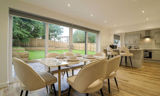 North West Casa | Beautiful 3 Bed Luxury House in Glasgow West End