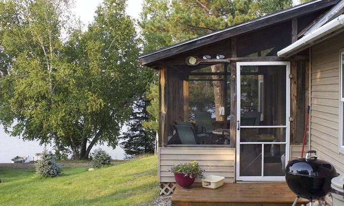 Pine River Cabina | Hermosa cabaña junto al lago (3 camas) en el lago privado