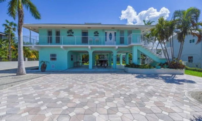 Big Coppitt Key Casa | Beautiful 3 bedroom 2 bath pool house close to Key West