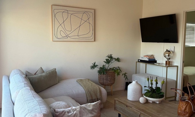Sand Section Condominio | Beautiful 3-bedroom condo with AC in Manhattan Beach