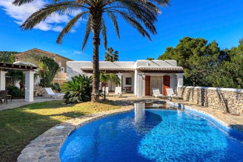 Sant Vicent de Sa Cala Casa | Beautiful 3 bedroom finca in San Vicent