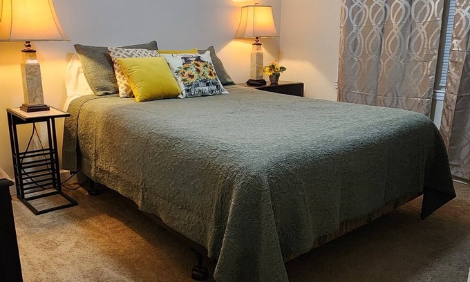 Elizabeth City Casa | Beautiful 3-bedroom house with AC in Elizabeth City