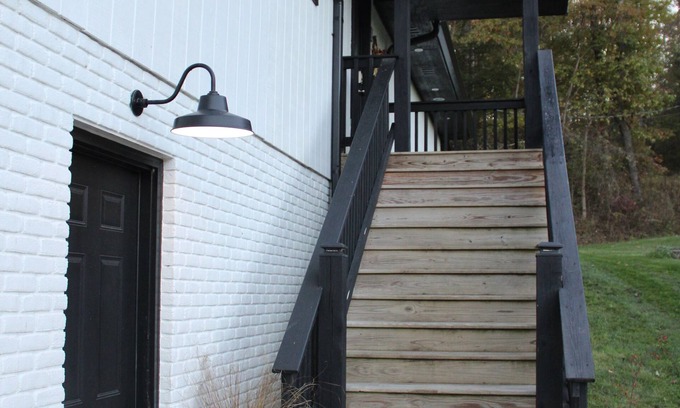Sherrodsville Casa | Beautiful 3 bedroom/4 bathroom house near Atwood Lake with stocked pond