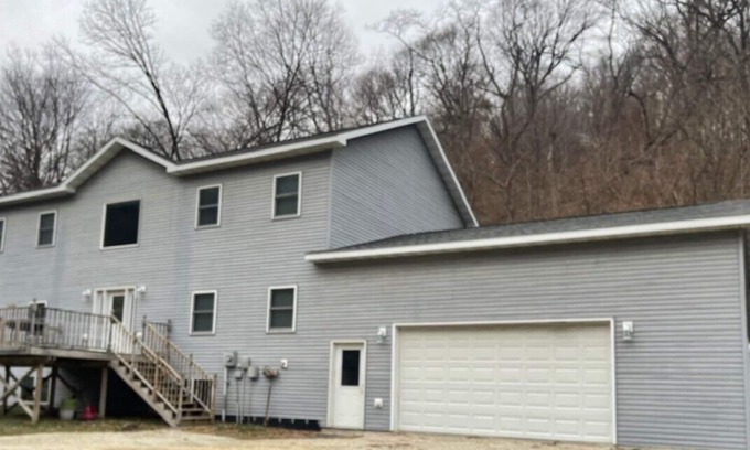 McGregor Casa | Beautiful 3 bedroom 2 bath home with 2,884 sq ft of living space