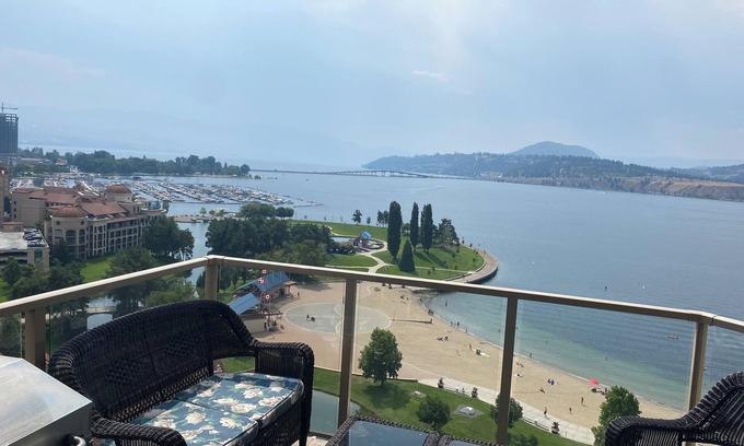 North End Apartamento | Beautiful 3 bedroom condo with a Breathtaking view of the Lake