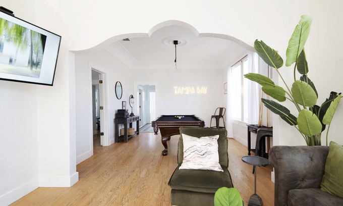 East Ybor Casa | Beautiful 3 bedroom home w/Patio, BBQ Grill & Fire table. Steps from 7th Ave.