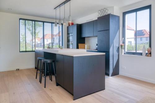 Astene Apartamento | Beautiful 3-Bedroom Home with Garden & Parking