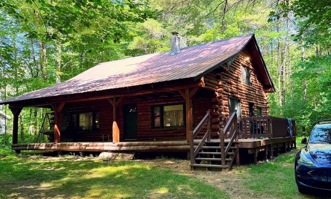 Thornton Cabina | Beautiful 3 Bedroom Log Cabin - White Mountains