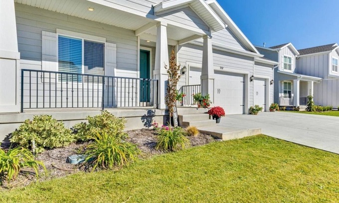 Orem Casa | Beautiful 3 bedrooms w/ Waffles and Pets Welcome!