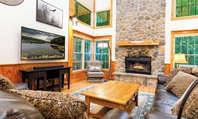 The Galena Territory Cabina | Beautiful 3Bed 4.5Bath Cabin w/ Bonus Room - Near Trails and Lake