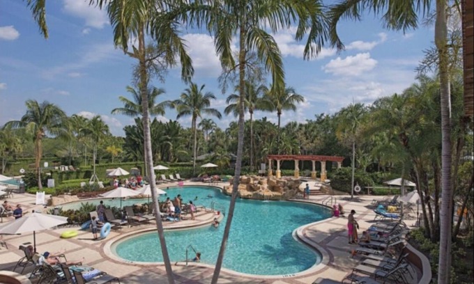 Bonita Springs Villa | Hermosa villa de 3 dormitorios con impresionantes puestas de sol en Palmira