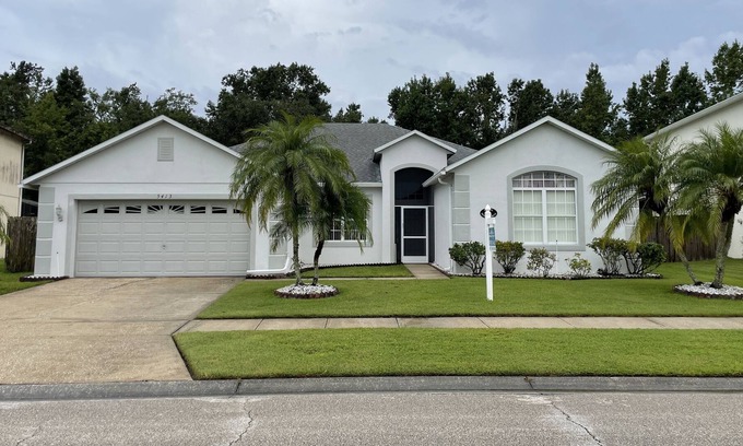 Crescent Lakes Casa | Beautiful 4 Bd 3 Ba House w/ solar*** pool heating near Disney.