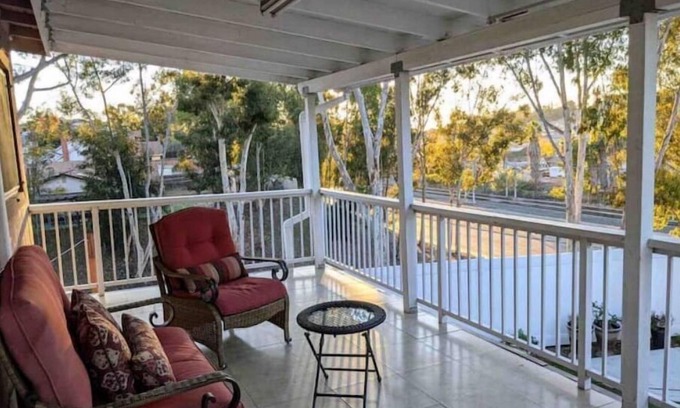 Lemon Grove Condominio | Beautiful 4 bed, 2.5 bath House with yard & grill