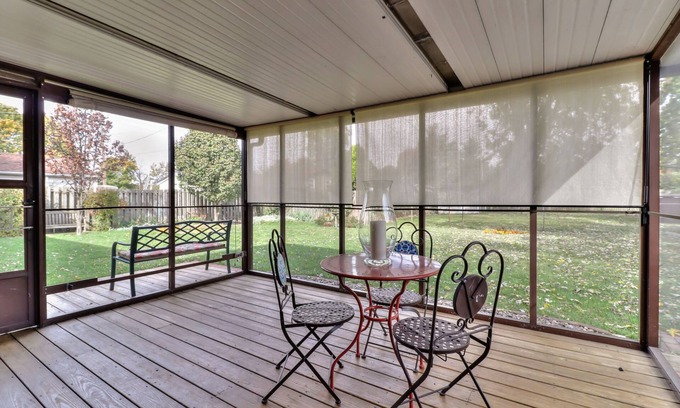 Champaign Casa | Beautiful 4 bedroom 2 full bathroom close to everything!