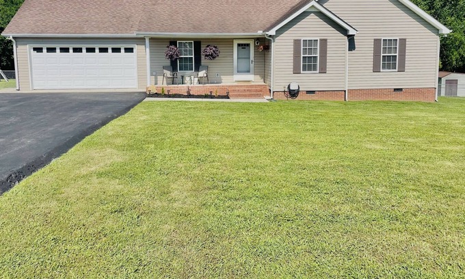 Beechgrove Casa | Beautiful 4 bedroom pool home with tons of games