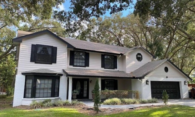 Windermere Casa | Beautiful 4 Bedroom Home