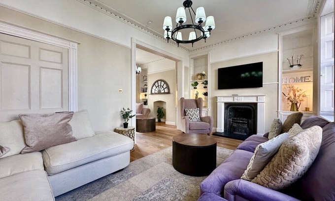 Montpellier Casa | Beautiful 5-Bed Regency Home in Montpellier