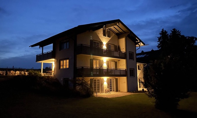Rimsting Apartamento | Hermoso apartamento de 75 metros cuadrados con terraza en una villa rural en el lago Chiemsee