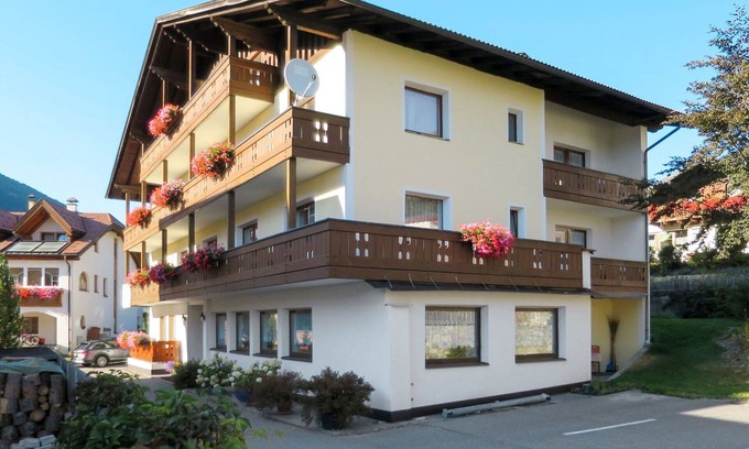 St. Valentin auf der Haide Apartamento | Hermoso apartamento para 6 personas con WIFI, TV, balcón, mascotas permitida y aparcamiento