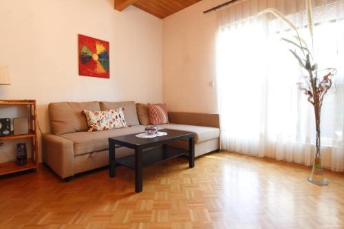Schottenfeld Apartamento | Beautiful and Bright Apartment in a Prestigious Area