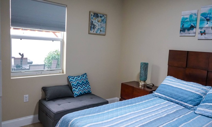 Flagami Apartamento | Beautiful and cozy apartment.