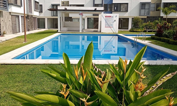 Crucero Tezoyuca Casa | Casa Alcatraz, Xochitepec