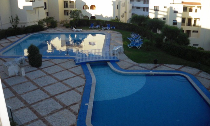 Areias de Sao Joao Apartamento | Hermoso y espacioso apartamento T1 en residencia