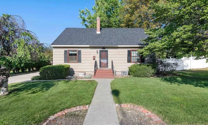 Tri-Cities Casa | Beautiful and Spacious home in Kennewick