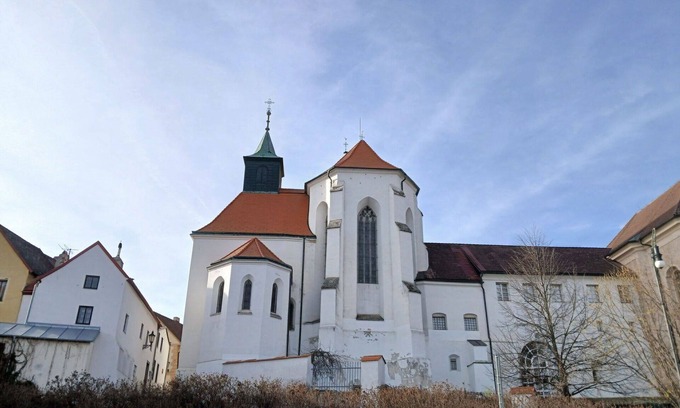 Jindrichuv Hradec Apartamento | Precioso apartamento para 4 personas con WIFI, A/C y TV