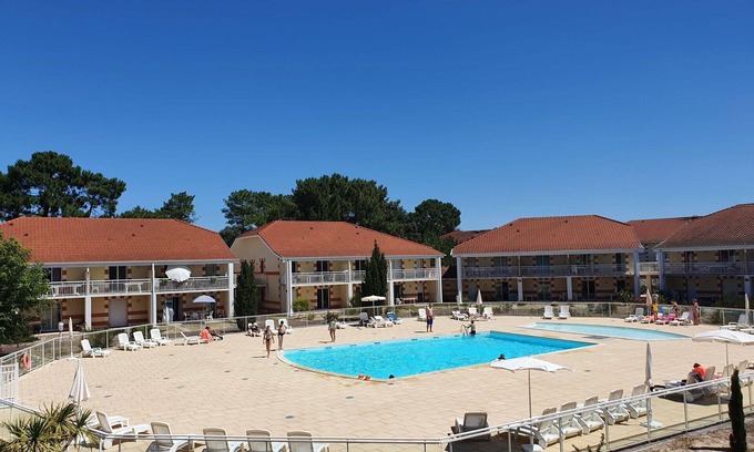 Le Verdon-sur-Mer Apartamento | Bonito apartamento para 4 personas con WIFI, piscina, TV, terraza, mascotas permitida y aparcamiento