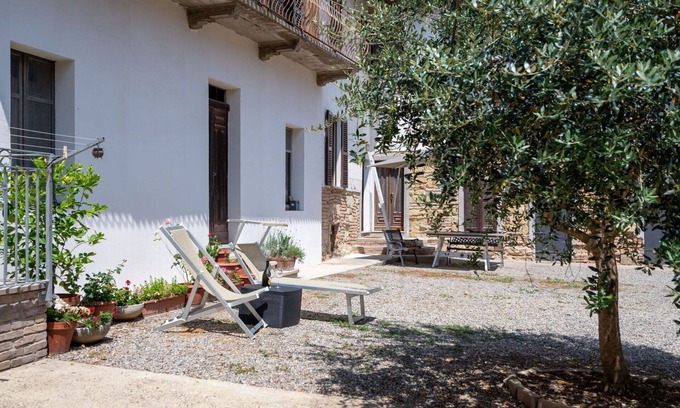 Grazzano Badoglio Apartamento | Acogedor apartamento para 4 personas con A/C, WIFI, terraza y aparcamiento