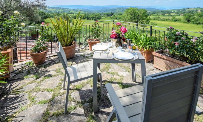 Semproniano Apartamento | Hermoso apartamento en Loc. Scalabrelli