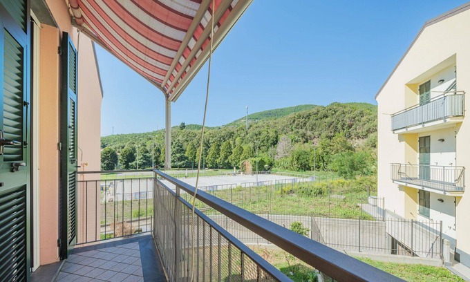 Sestri Levante Apartamento | Hermoso apartamento para 4 personas con A/C, WIFI, TV, balcón y aparcamiento