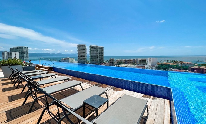 Zona hotelera del norte Apartamento | Beautiful apartament, Pool and Roof garden.