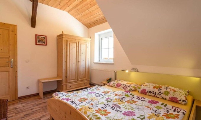 Rupertiberg Apartamento | Bonito apartamento para 8 personas con piscina, WIFI, TV, patio y mascotas permitida
