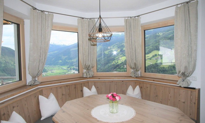 Hainzenberg Apartamento | Acogedor apartamento para 8 personas con WIFI, TV, terraza y mascotas permitida